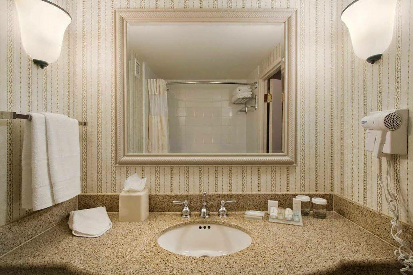 Hilton Garden Inn Bridgewater Exteriör bild